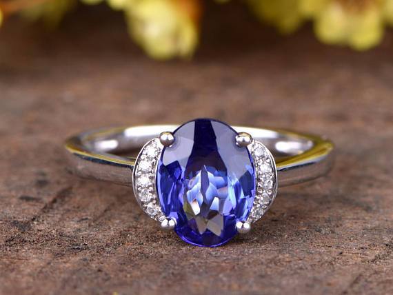 1.50 Carat Oval Tanzanite Diamond Vintage Engagement Ring in White Gold