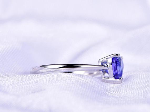 1 Carat Heart Shaped Tanzanite Filigree Engagement Ring in White Gold