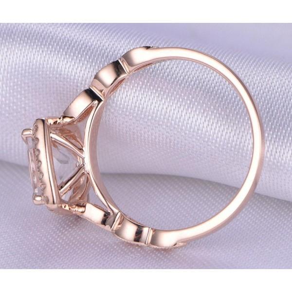 Limited Time Sale Antique Vintage Design 1.50 Carat Morganite and Diamond Engagement Ring