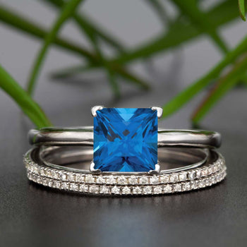 Stunning 1.50 Carat Princess Cut Blue Sapphire and Diamond Trio Bridal Ring Set in White Gold
