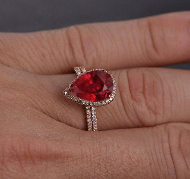 Perfect Bridal Set on Sale 1.50 carat Pear Cut Ruby and Diamond Bridal Set in Rose Gold: Bestselling Design